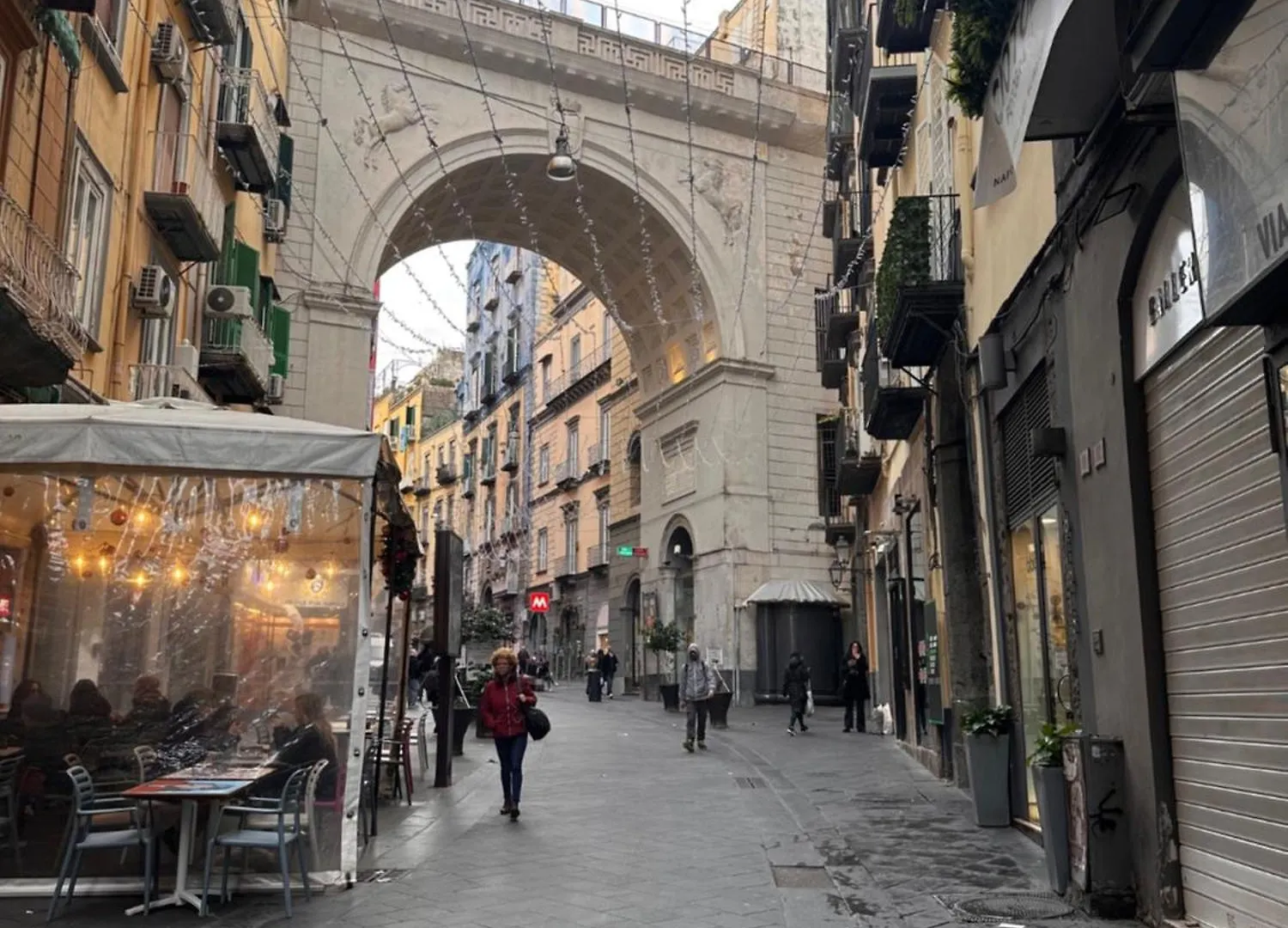La Bella Vita A Chiaia Naples